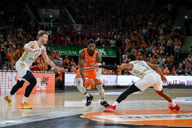 撼动的荣耀 撼动的荣耀