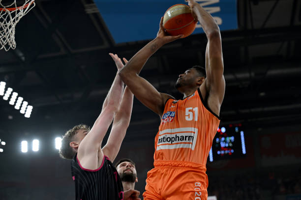 微弱的优势 微弱的优势