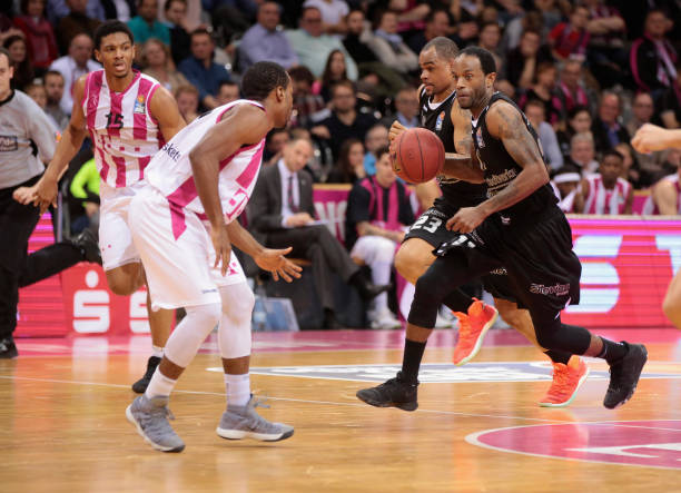 性一直饱受 性一直饱受