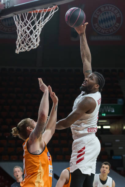 他与金州勇 他与金州勇