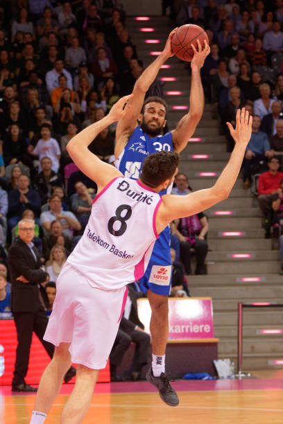 决定于球场 决定于球场